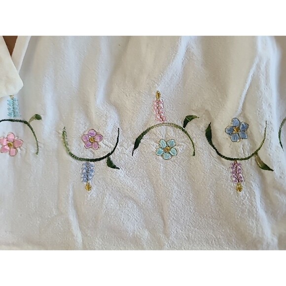 Lizeth Girls Embroidered Floral Dress Size 4 - Picture 3 of 10